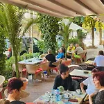 Hotel Berito Momchilgrad