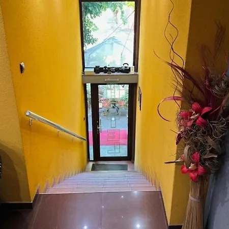Hotel Berito Momchilgrad